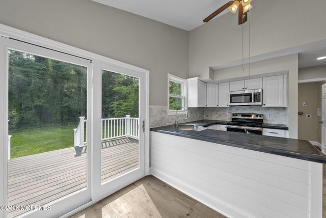 25 Cassville Road, Jackson, NJ 08527