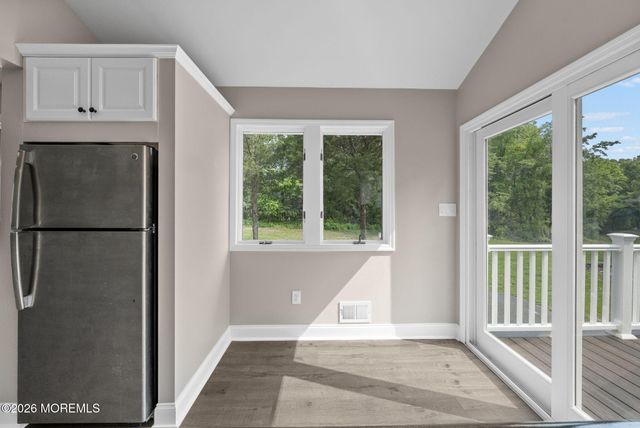 25 Cassville Road, Jackson, NJ 08527