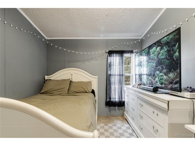 1111 Stage Dr, Fort Lupton, CO 80621