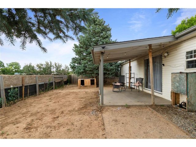 1111 Stage Dr, Fort Lupton, CO 80621