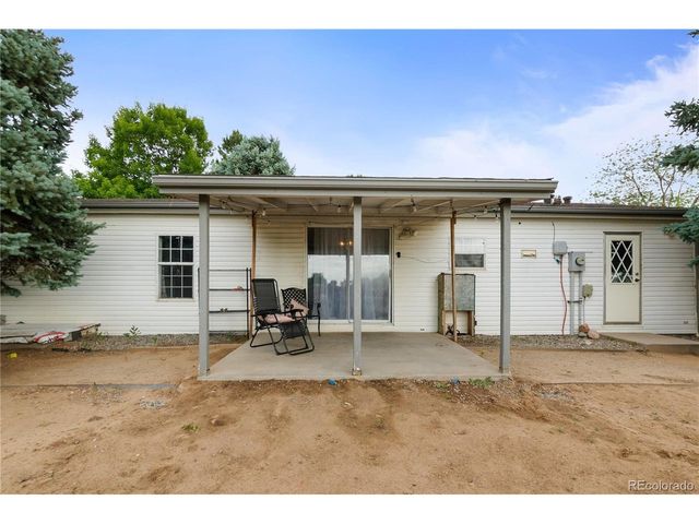 1111 Stage Dr, Fort Lupton, CO 80621