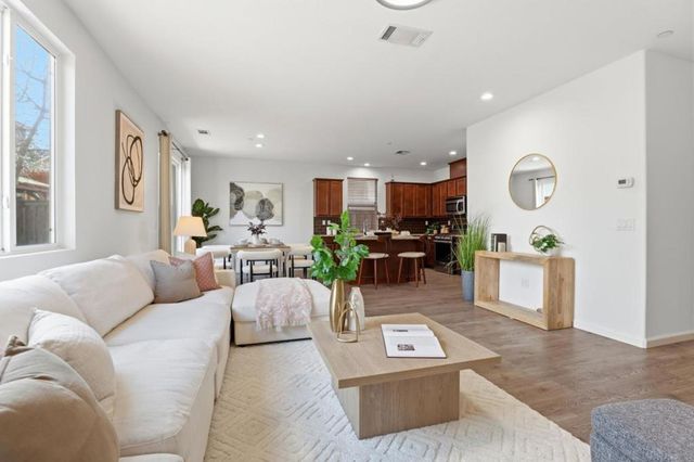 170 Sturla Way, Gilroy, CA 95020