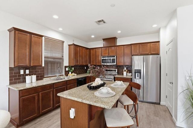 170 Sturla Way, Gilroy, CA 95020