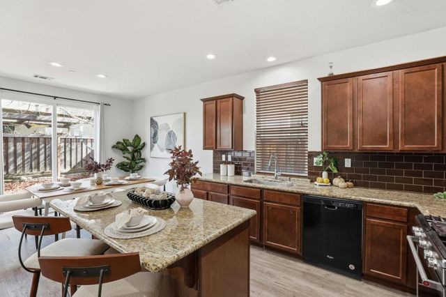 170 Sturla Way, Gilroy, CA 95020