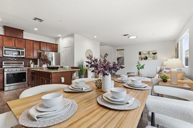 170 Sturla Way, Gilroy, CA 95020