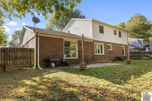 3839 Phillips Ave, Paducah, KY 42001