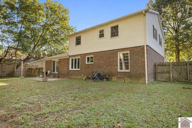3839 Phillips Ave, Paducah, KY 42001