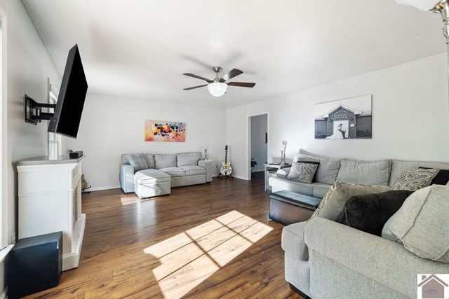 3839 Phillips Ave, Paducah, KY 42001