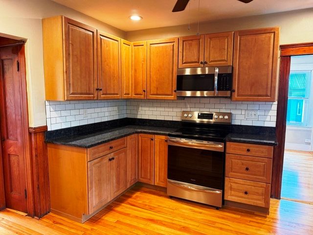 1 Samoset Rd 2L, Worcester, MA 01604