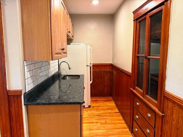 1 Samoset Rd 2L, Worcester, MA 01604