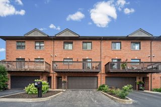 1339 E Central Road, Arlington Heights, IL 60005