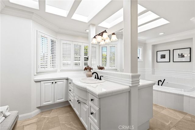 5 Cape Woodbury, Newport Beach, CA 92660