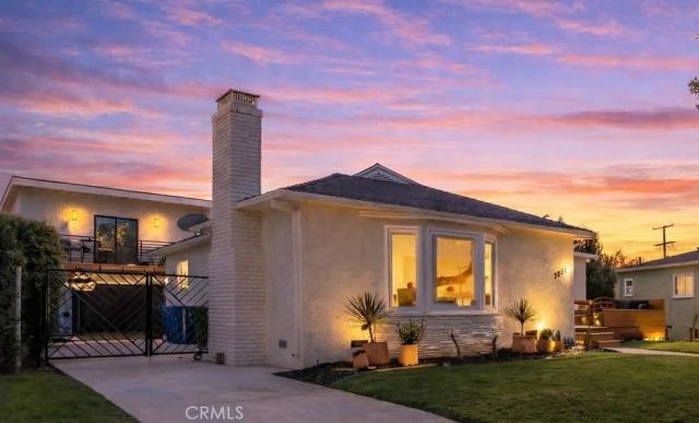 5824 Compass Drive, Los Angeles, CA 90045