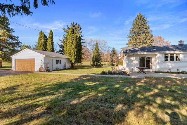 25919 Durand AVENUE, Kansasville, WI 53139