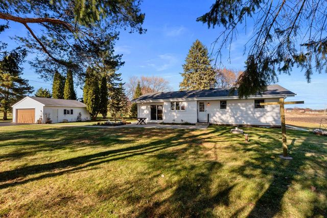 25919 Durand AVENUE, Kansasville, WI 53139