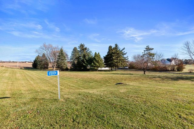 25919 Durand AVENUE, Kansasville, WI 53139