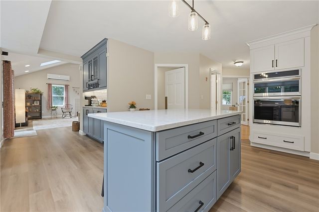 125 Walker Street, Seekonk, MA 02771