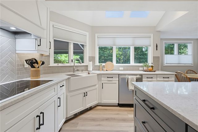 125 Walker Street, Seekonk, MA 02771