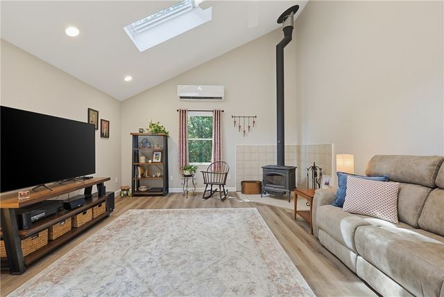 125 Walker Street, Seekonk, MA 02771