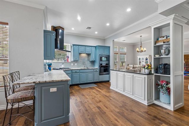 825 Liveoak Lane, Blanchard, OK 73010