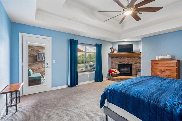 825 Liveoak Lane, Blanchard, OK 73010