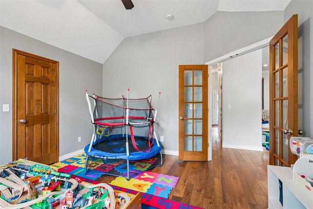 825 Liveoak Lane, Blanchard, OK 73010