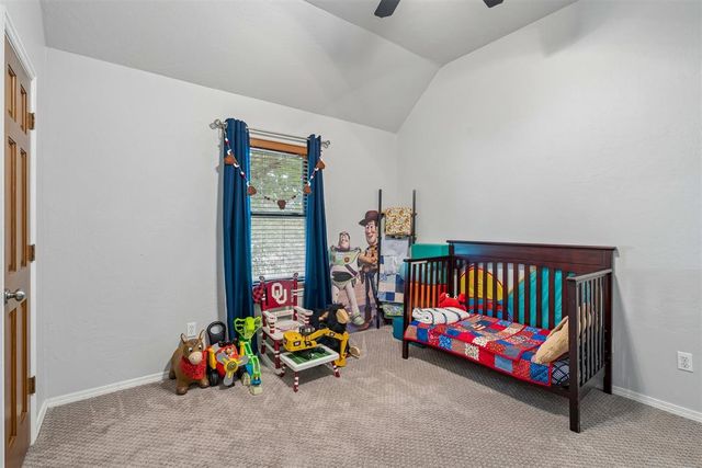 825 Liveoak Lane, Blanchard, OK 73010