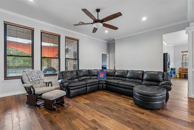 825 Liveoak Lane, Blanchard, OK 73010
