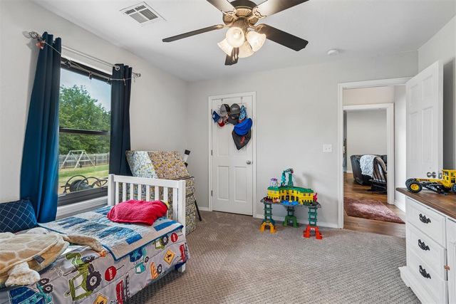 825 Liveoak Lane, Blanchard, OK 73010
