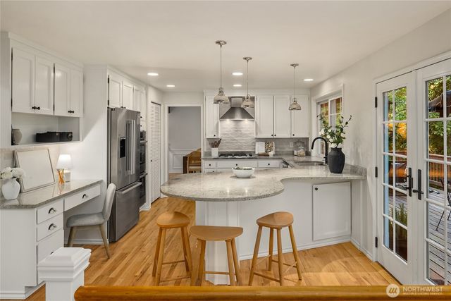 20603 NE 37th Way, Sammamish, WA 98074
