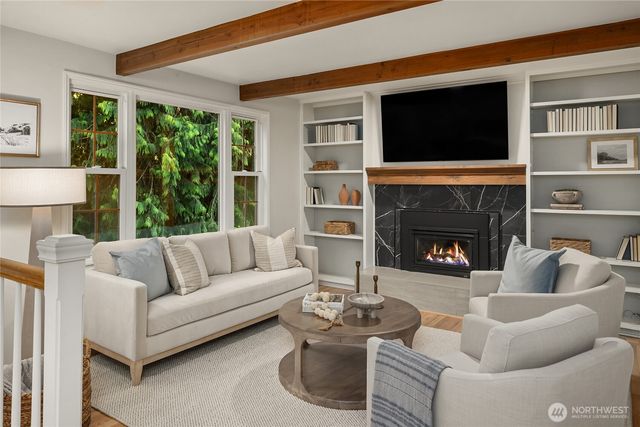 20603 NE 37th Way, Sammamish, WA 98074