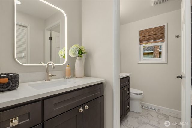 20603 NE 37th Way, Sammamish, WA 98074