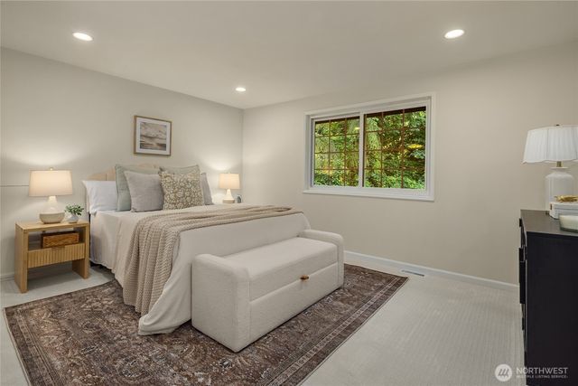 20603 NE 37th Way, Sammamish, WA 98074