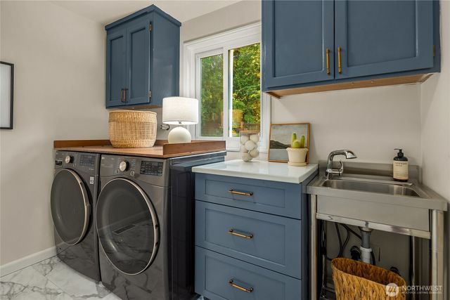 20603 NE 37th Way, Sammamish, WA 98074