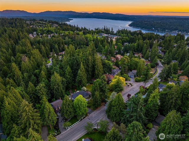 20603 NE 37th Way, Sammamish, WA 98074