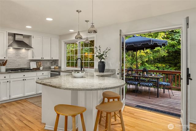 20603 NE 37th Way, Sammamish, WA 98074