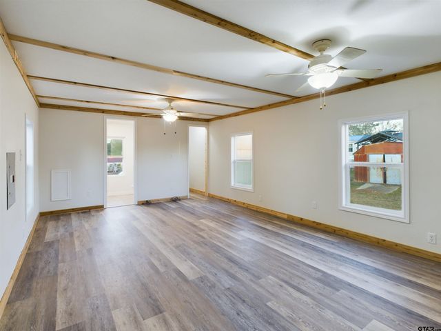 15995 Neches Parkway, Tyler, TX 75704