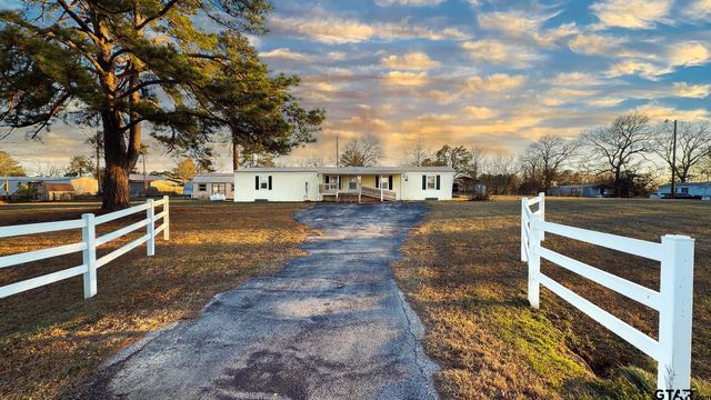 15995 Neches Parkway, Tyler, TX 75704