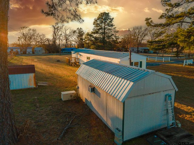 15995 Neches Parkway, Tyler, TX 75704