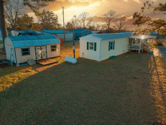 15995 Neches Parkway, Tyler, TX 75704