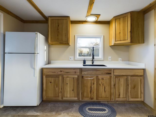 15995 Neches Parkway, Tyler, TX 75704