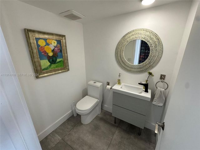 19355 Turnberry Way 23C, Aventura, FL 33180