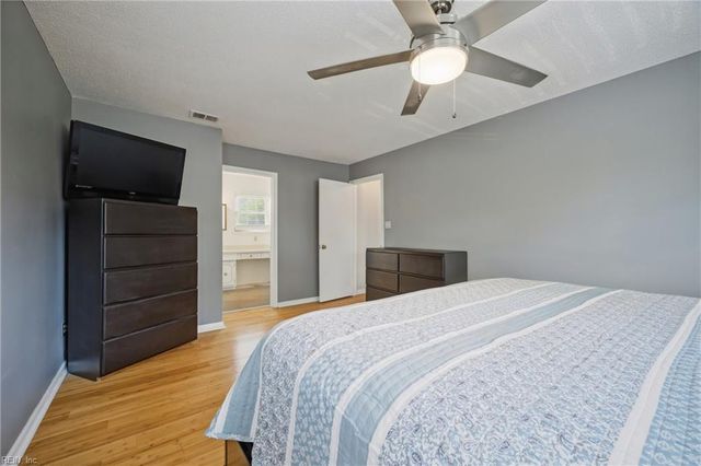 3728 Strathmoor CIR, Virginia Beach, VA 23452