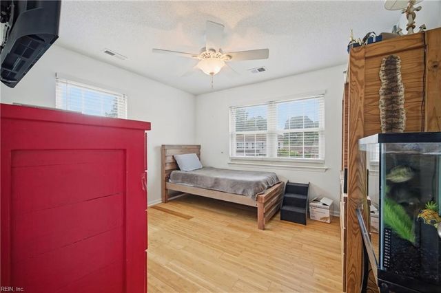 3728 Strathmoor CIR, Virginia Beach, VA 23452