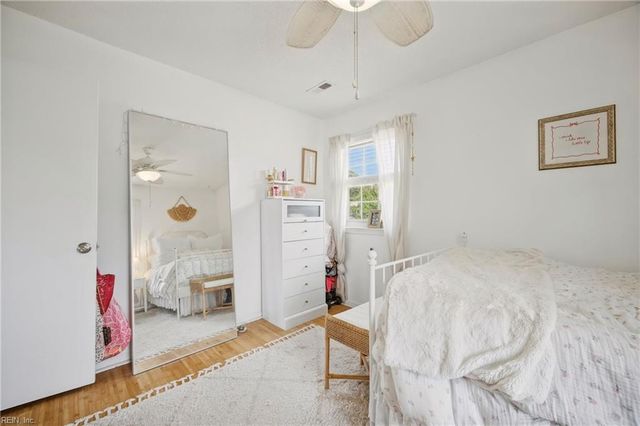 3728 Strathmoor CIR, Virginia Beach, VA 23452