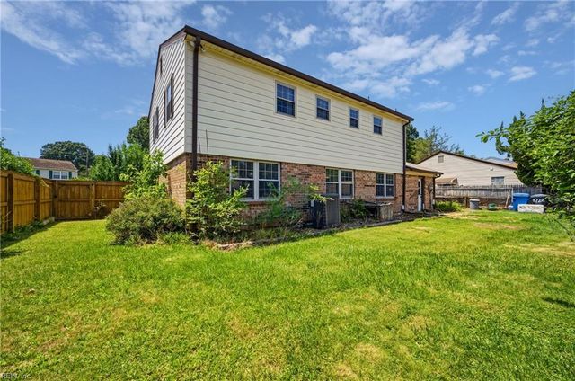 3728 Strathmoor CIR, Virginia Beach, VA 23452