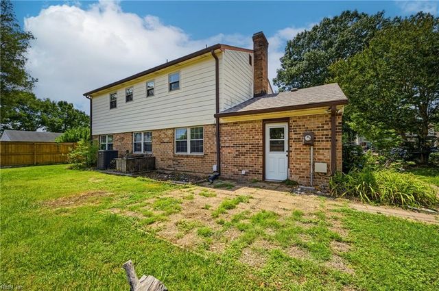 3728 Strathmoor CIR, Virginia Beach, VA 23452