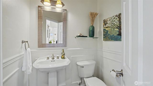 24128 NE 1st Place, Sammamish, WA 98074
