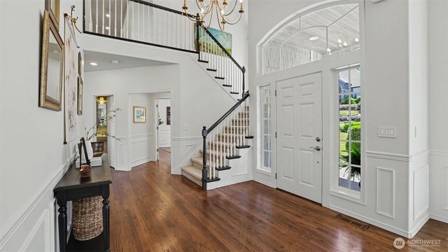 24128 NE 1st Place, Sammamish, WA 98074