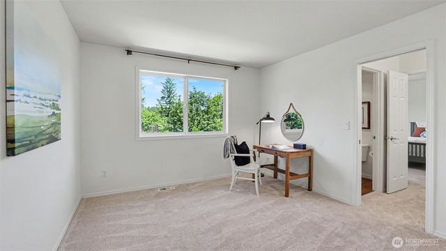 24128 NE 1st Place, Sammamish, WA 98074